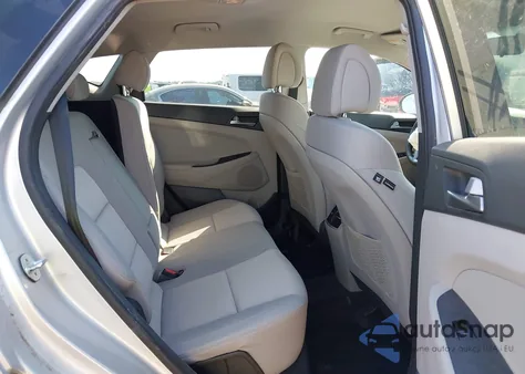 2017 Hyundai Tucson Sport z USA, uszkodzony, nr VIN KM8J3CA25HU353699